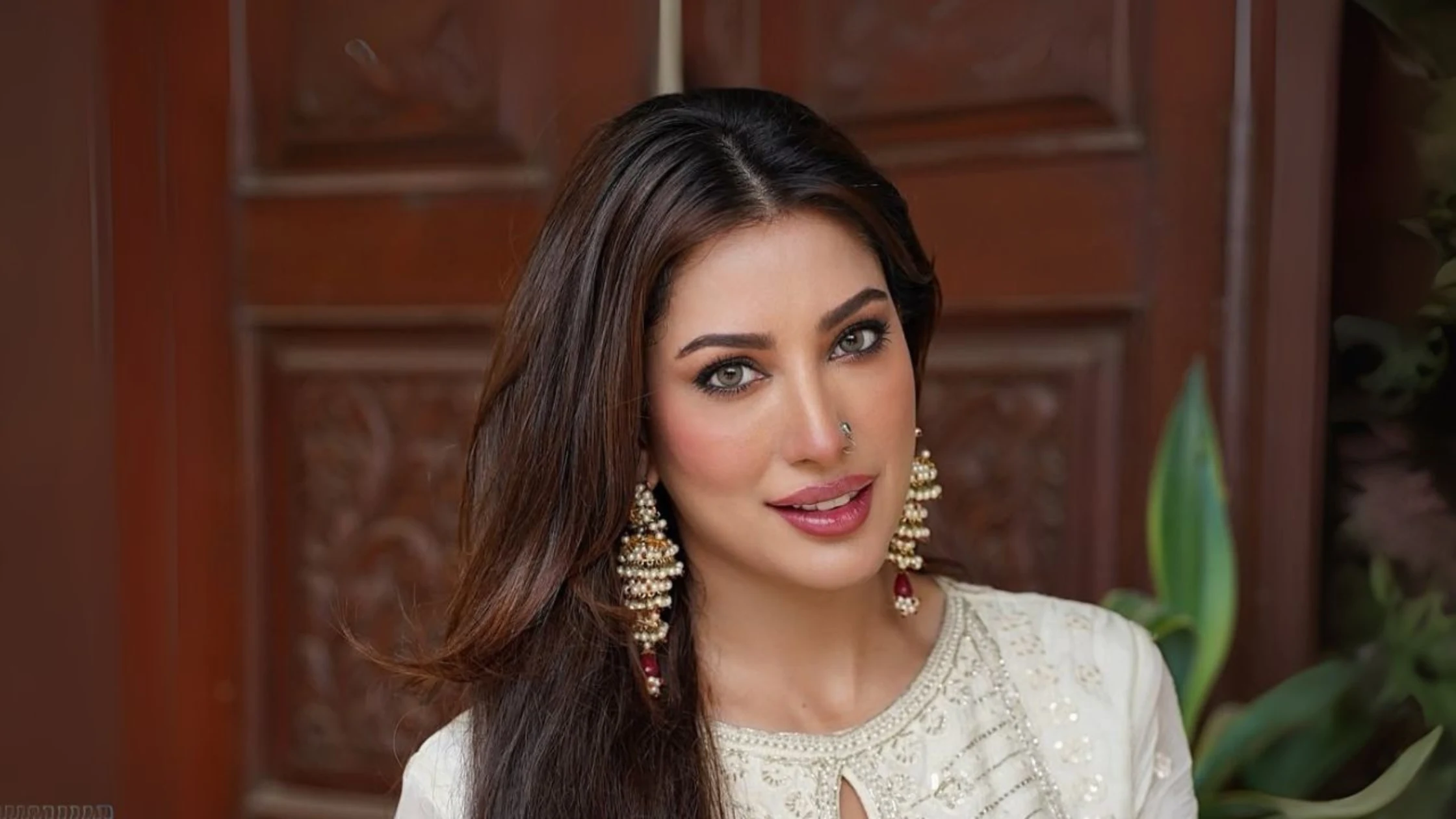“Marriage is Like Gambling” Mehwish Hayat Shares Her Vision for an Ideal Life Partner